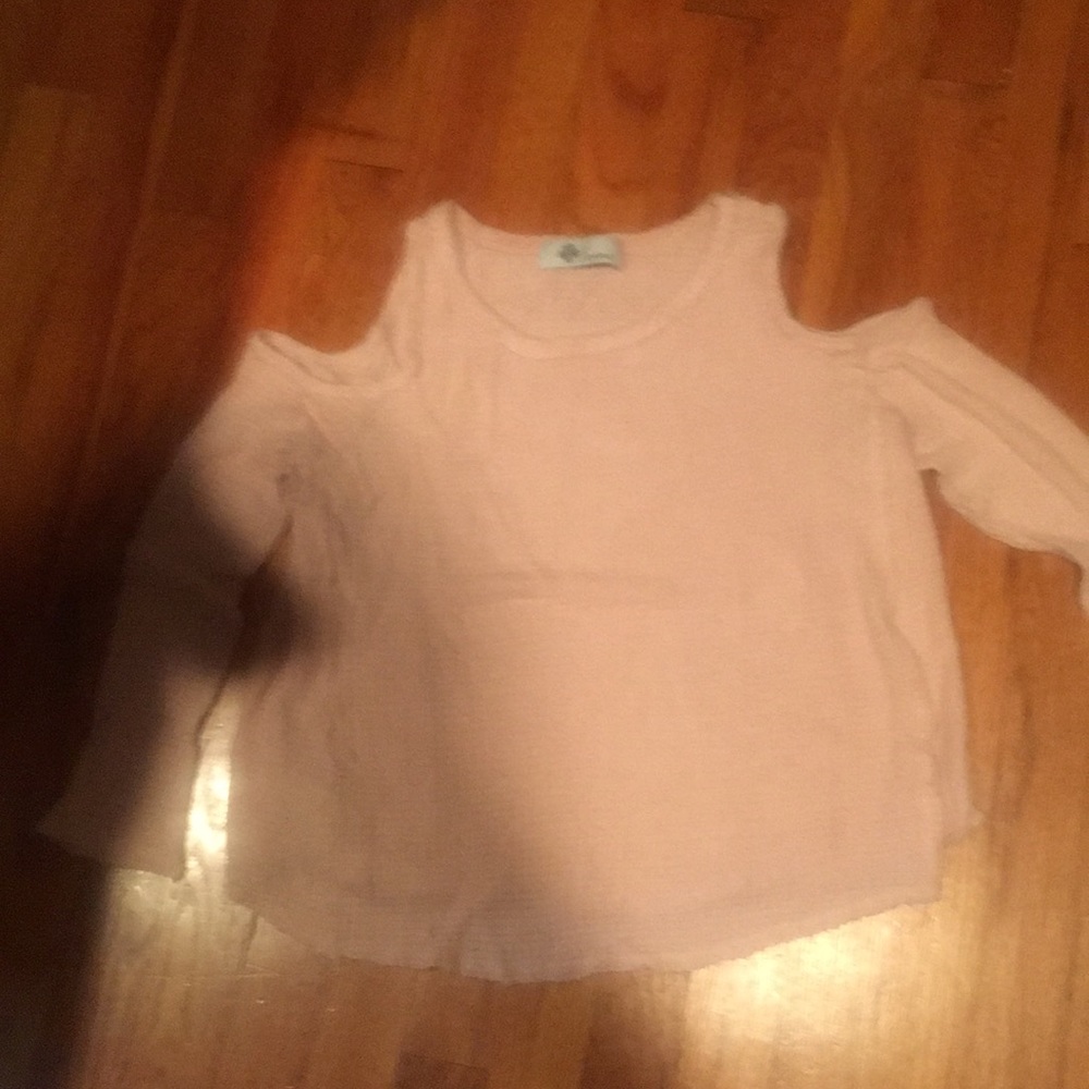 Cold shoulder waffle textured top blush