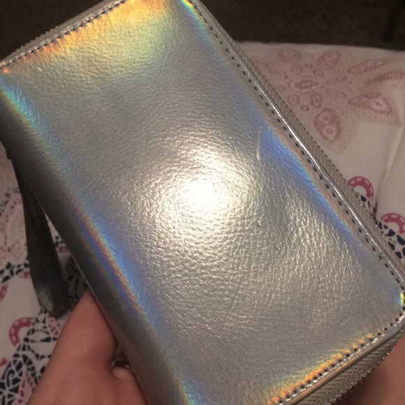 Metallic Wallet - Picture 3 of 6