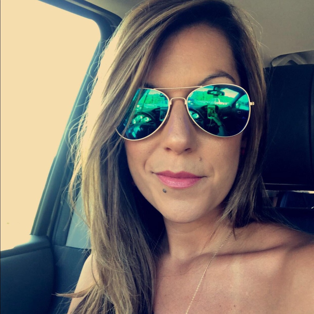 Meet your Posher, Tiffany