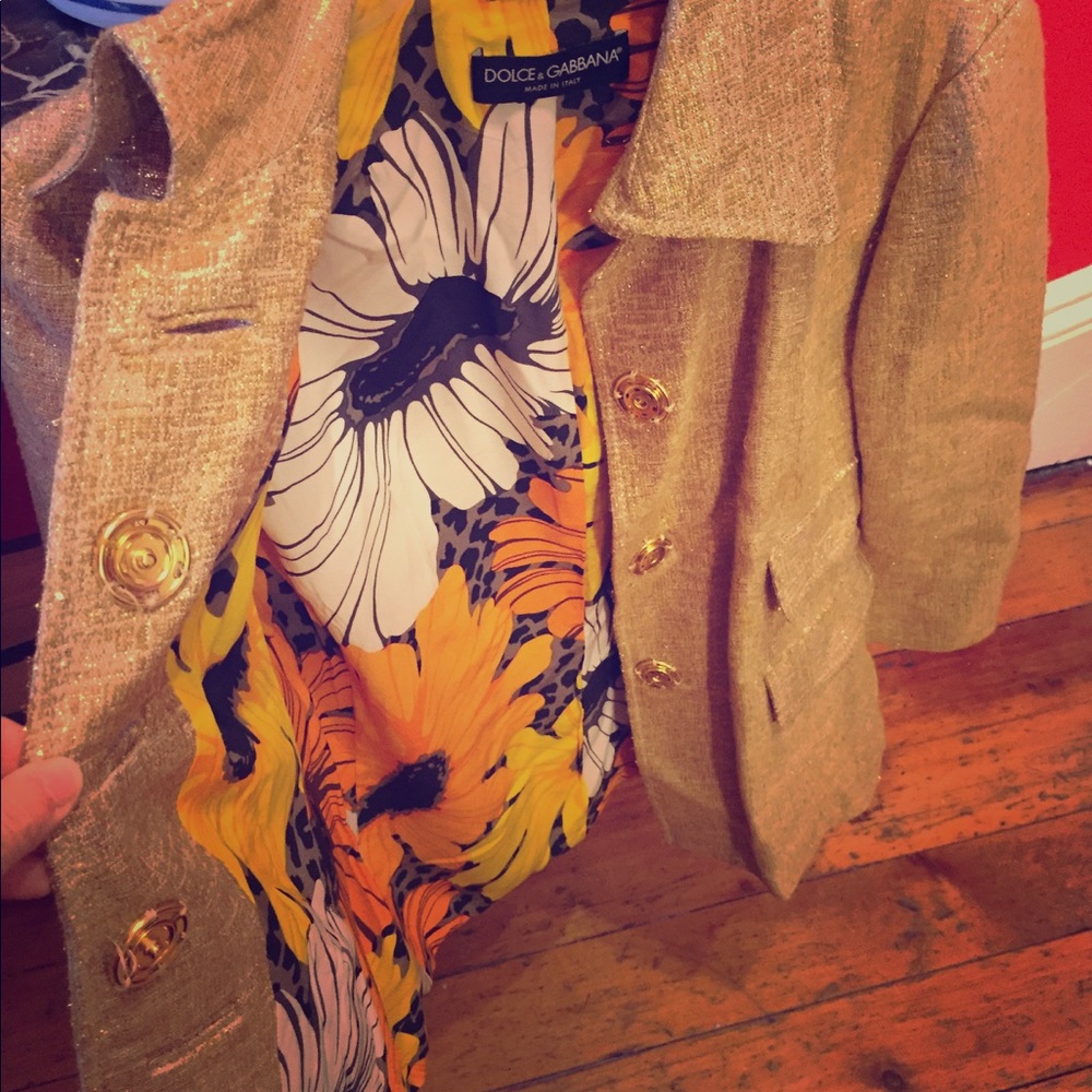Silk spring jacket.