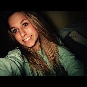 Meet your Posher, Stacie