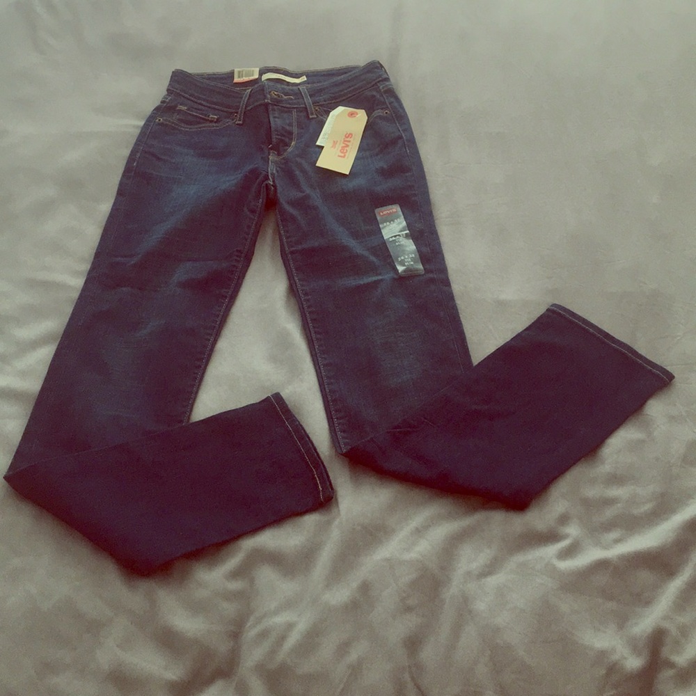 Brand new Levi's slim jeans 26x32