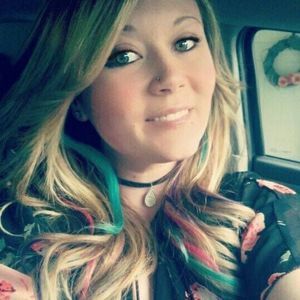 Meet your Posher, Alishia