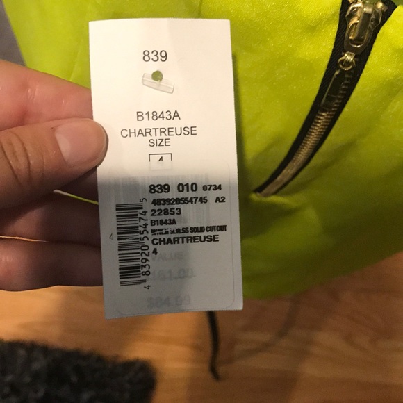 Super Fun Solid Cut out dress - Picture 4 of 5