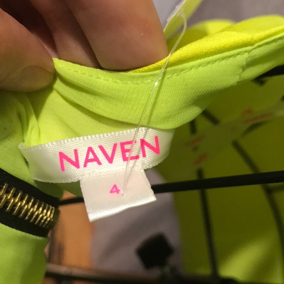 Super Fun Solid Cut out dress - Picture 5 of 5