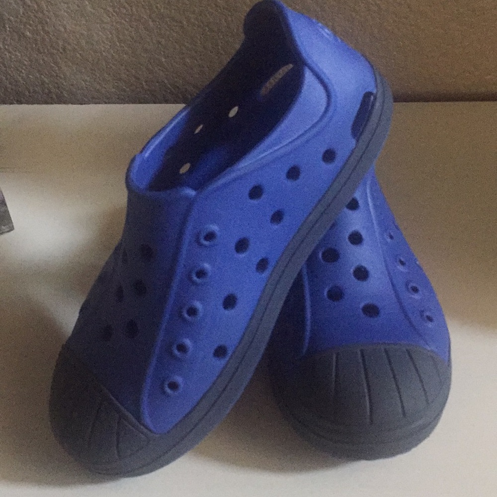 Crocs boys size J2 Brand new never worn
