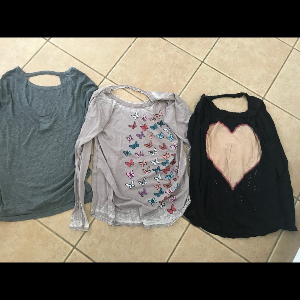 3 Chaser sweatshirts size small/ med plus 1 free