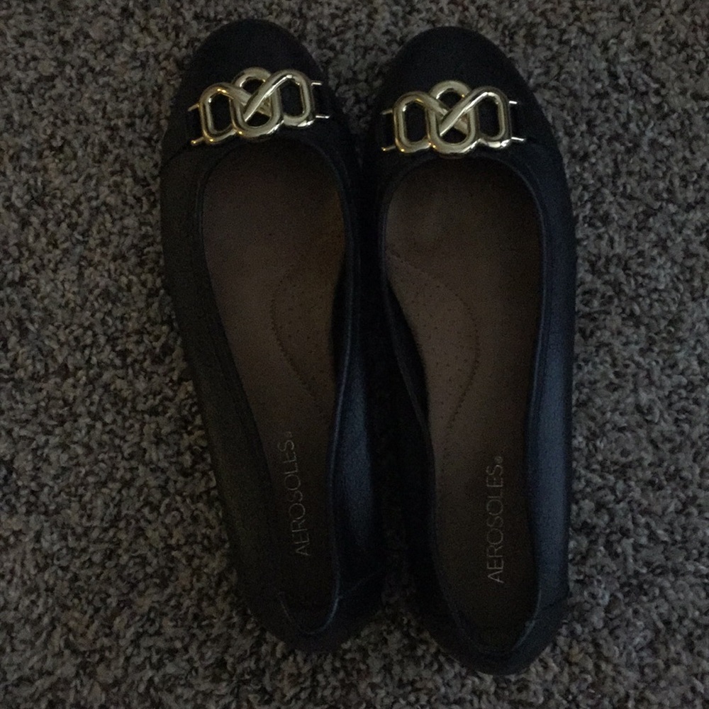 Black flats w/ gold design. Only used once!