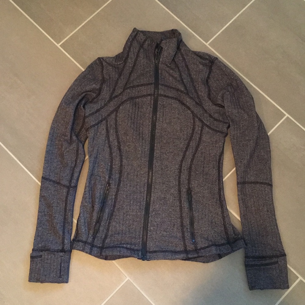 Lululemon houndstooth zip up size 8