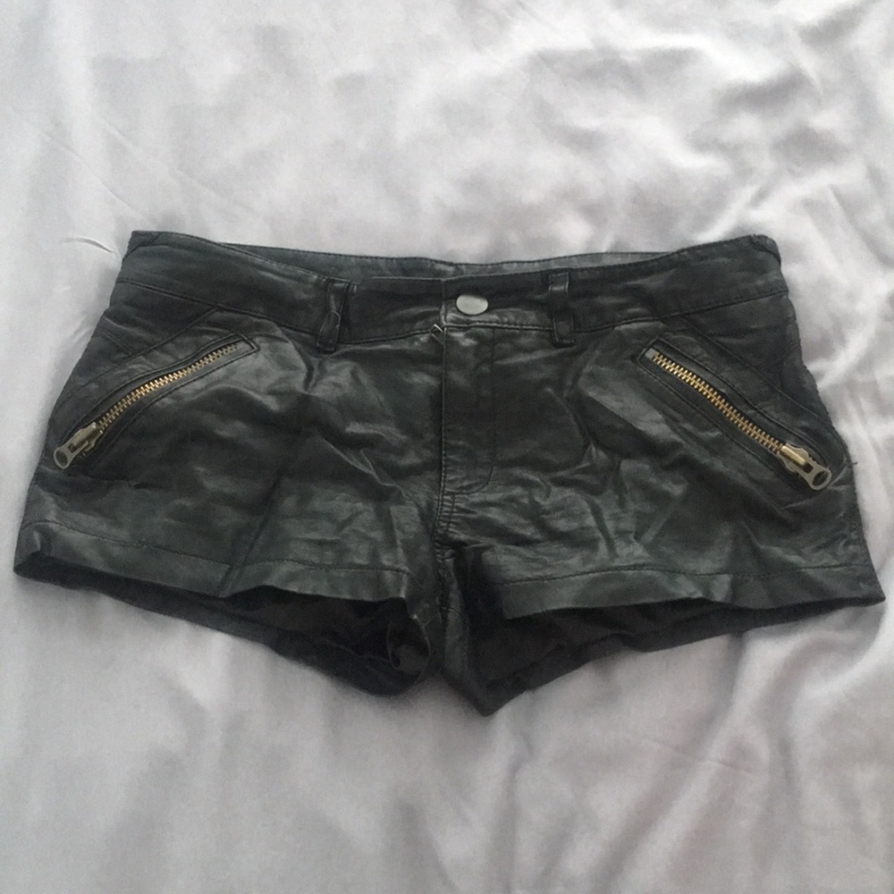 Free People leather short shorts!