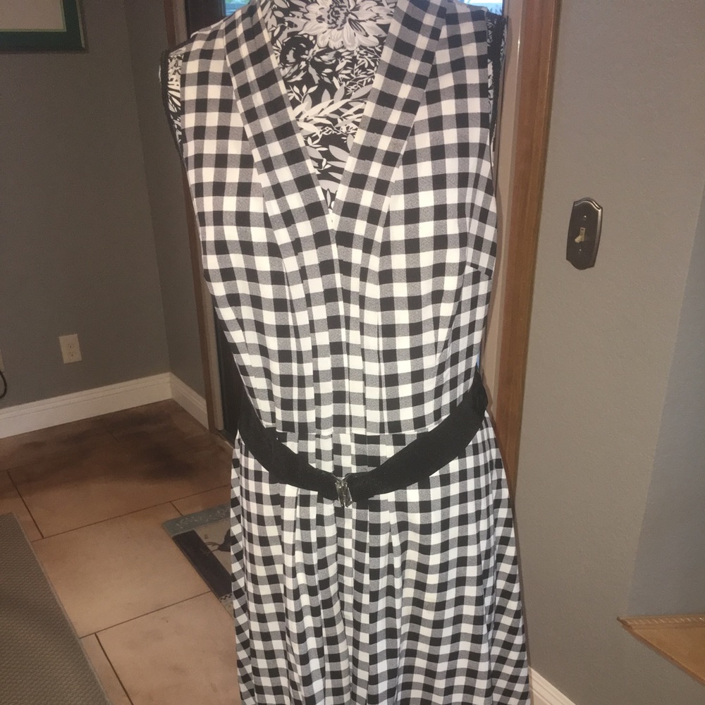 Flowy Ann Taylor Dress