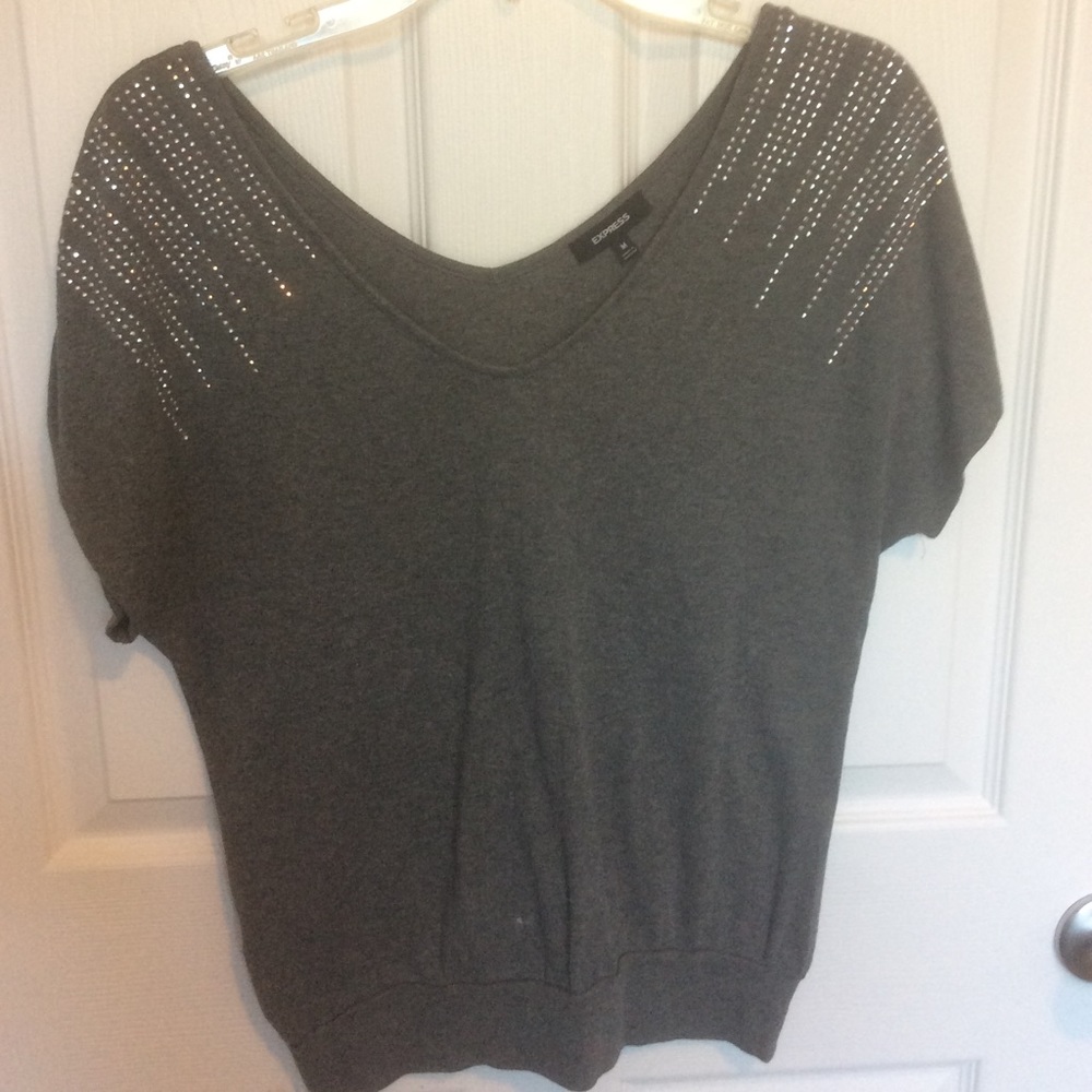 🌟short sleeved gray cotton shirt w/ bling🌟