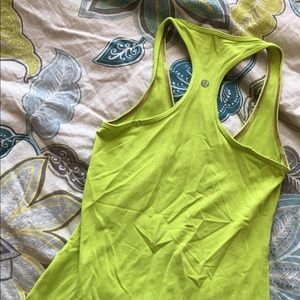 Like green Lululemon tank top