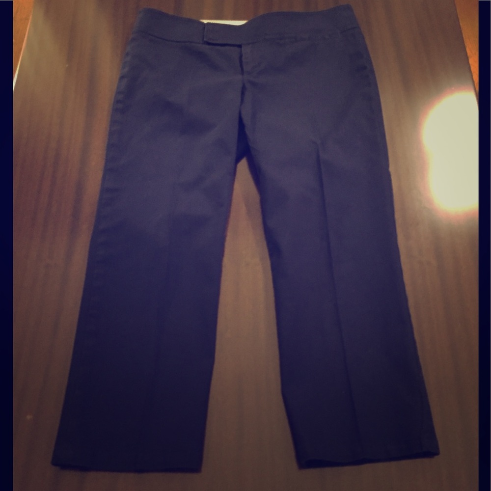 Capri pants.