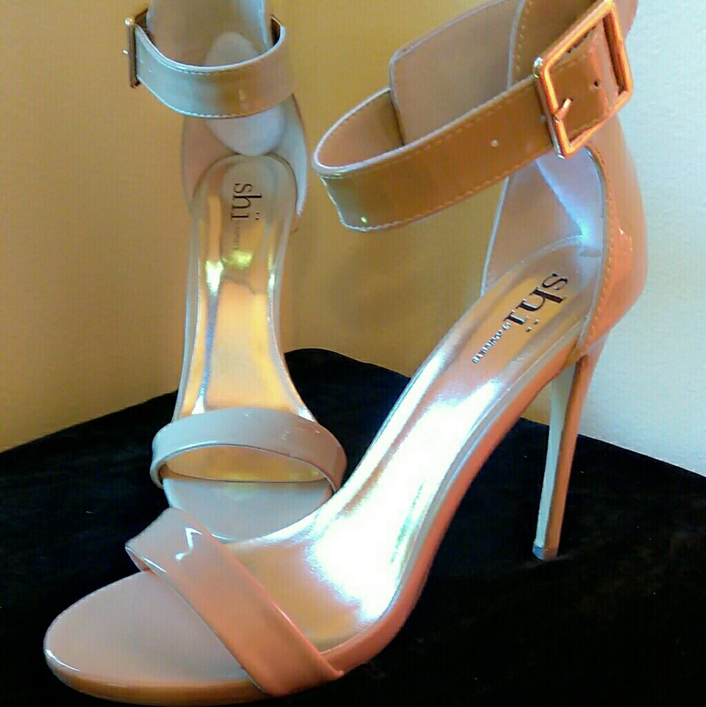 High Heel Shoe