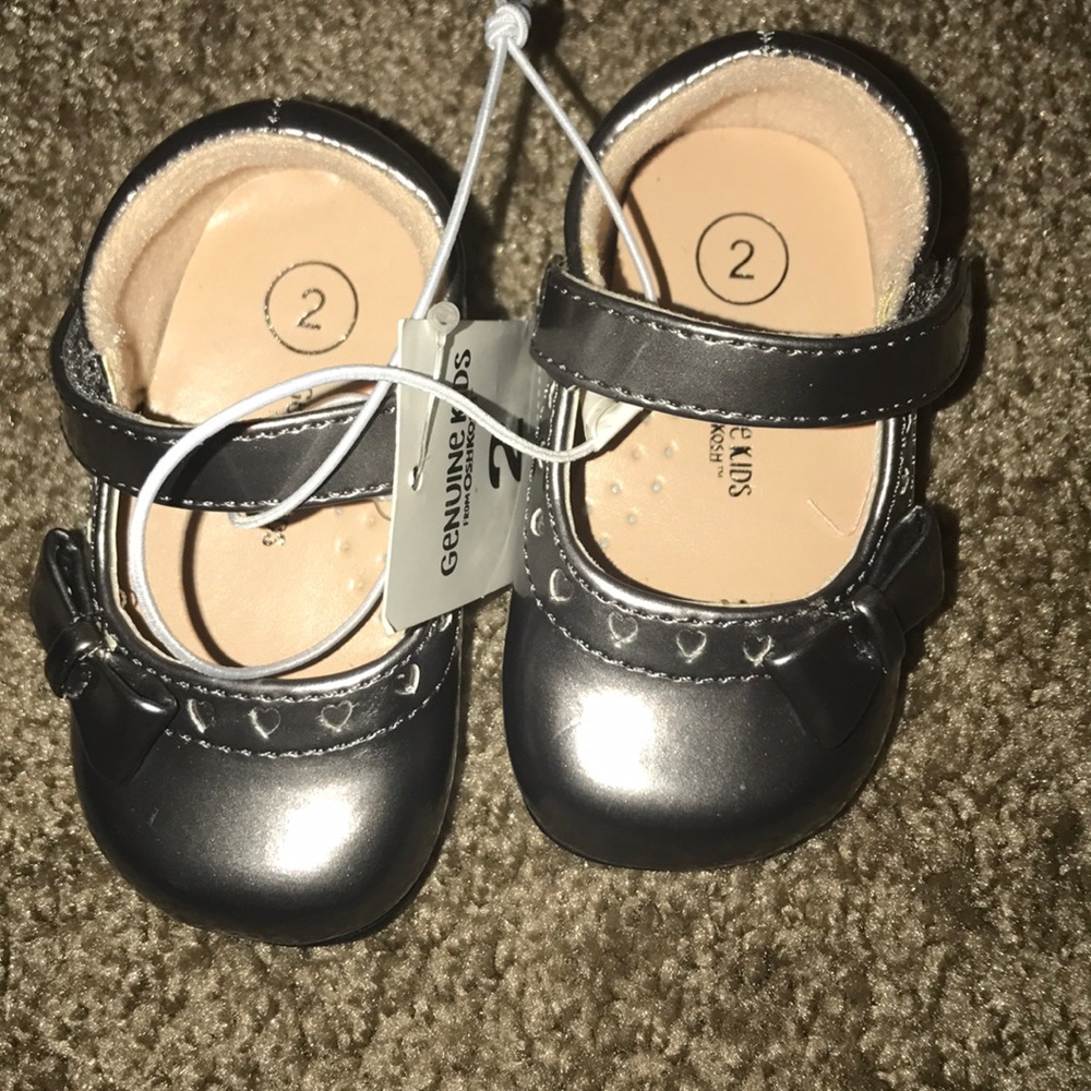 Oshkosh New Baby dress shoes