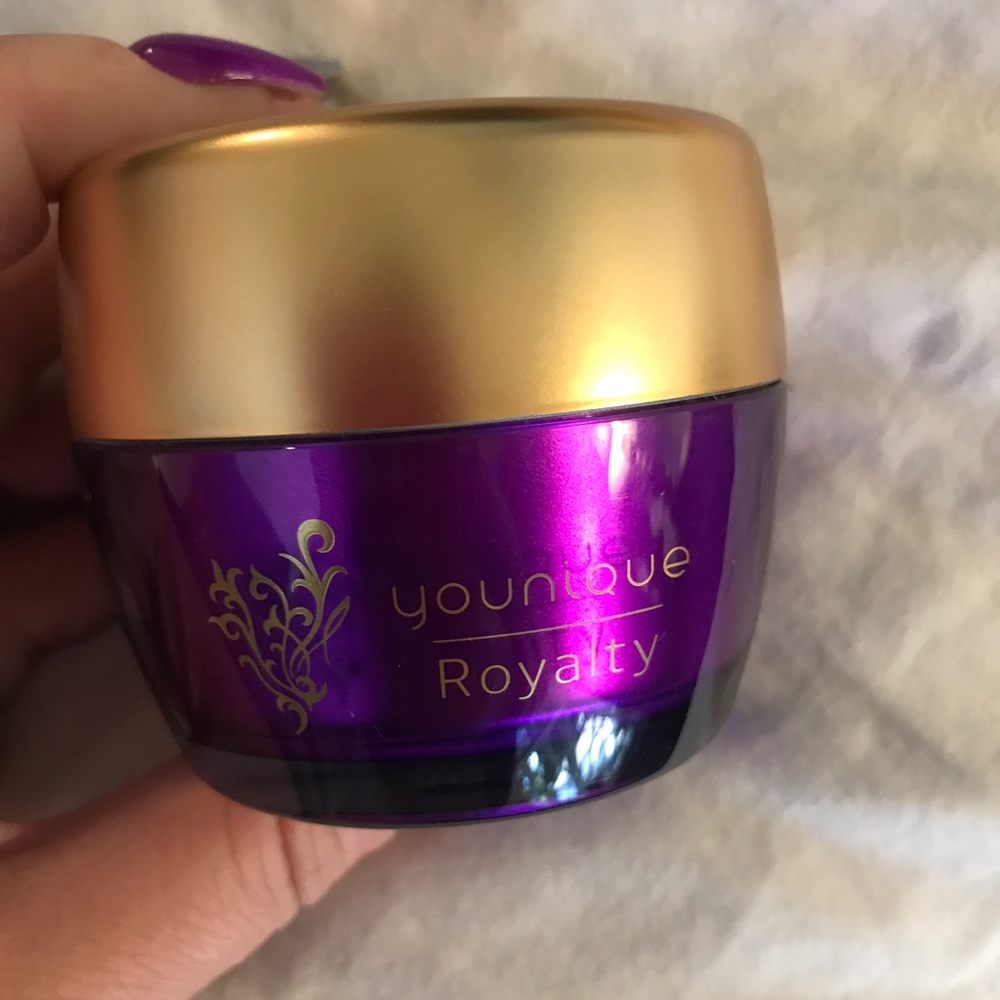 Younique Royalty - Time Correcting Night Cream