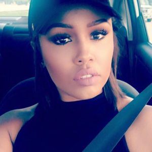 Meet your Posher, Marissa