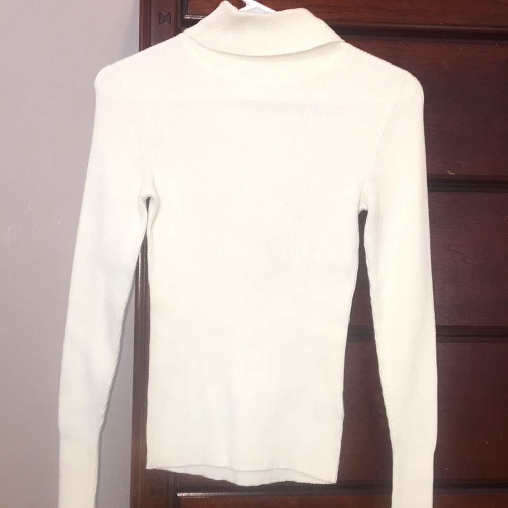 Old Navy turtleneck