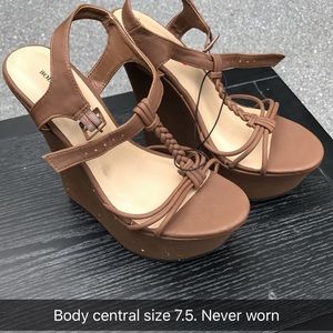 Brown heels size 7.5