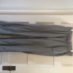 Like new Nike Therma-Fit track pants