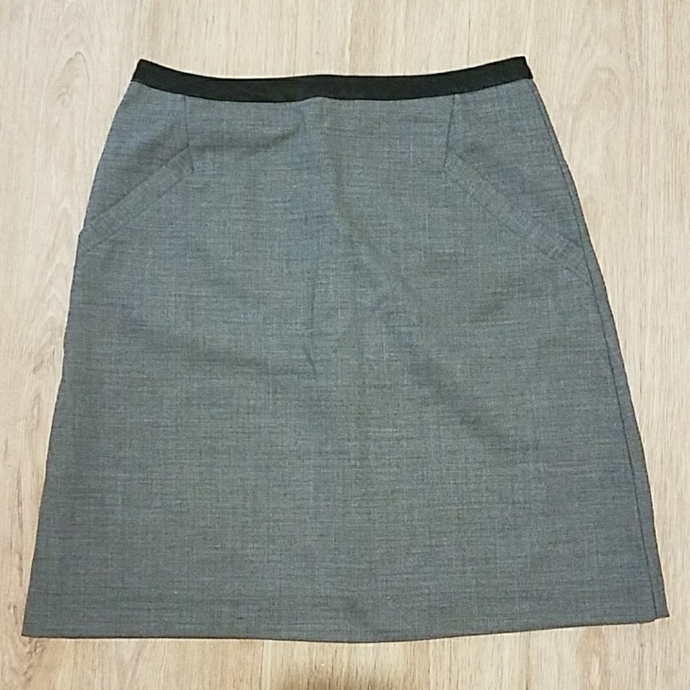 Like New H&M Gray Skirt