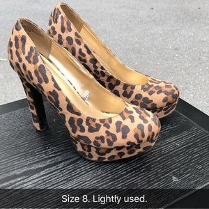Cheetah print heels size 8