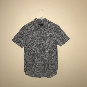 American eagle short sleeve shirt