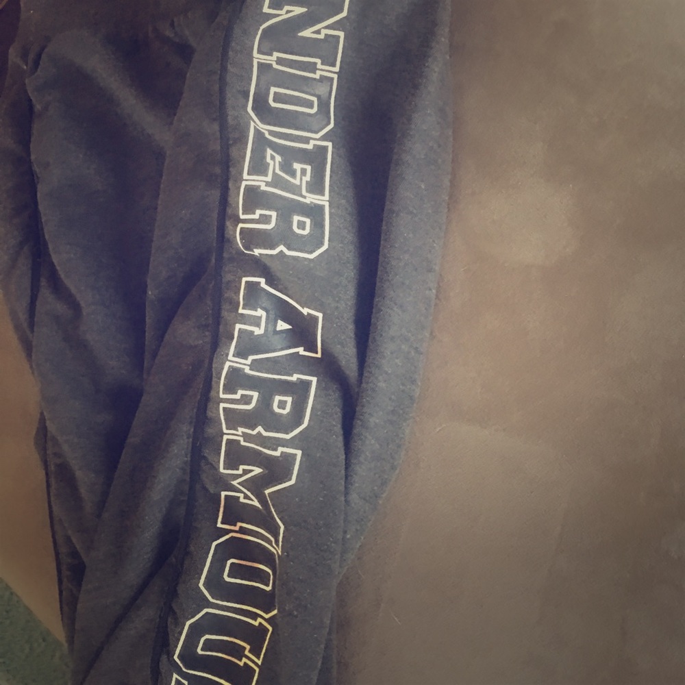 VEUC Under Armor Jogger sweat pants.