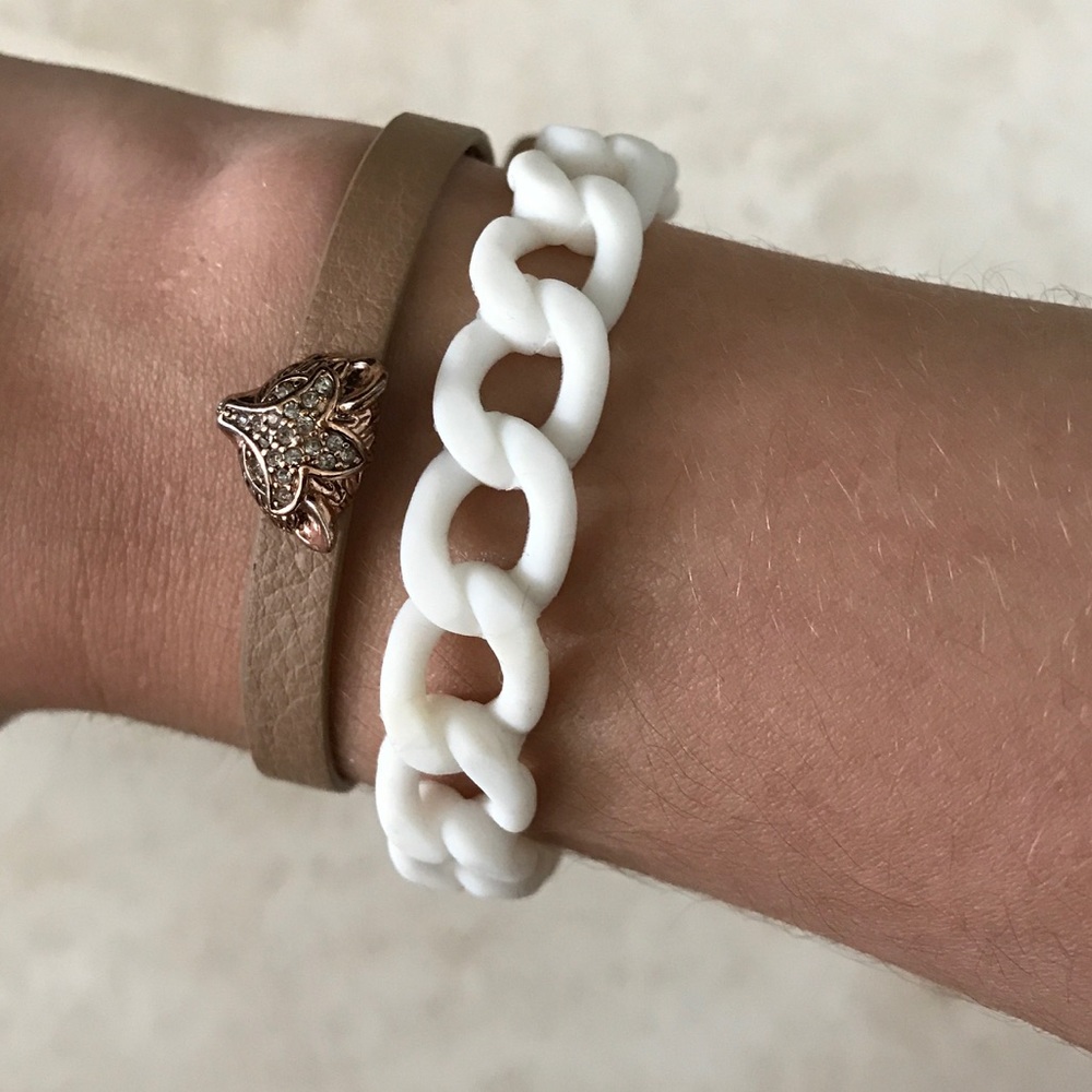 White Rubber Link Fossil Bracelet