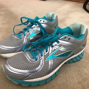 In great condition- Brooks Adrenaline running shoe