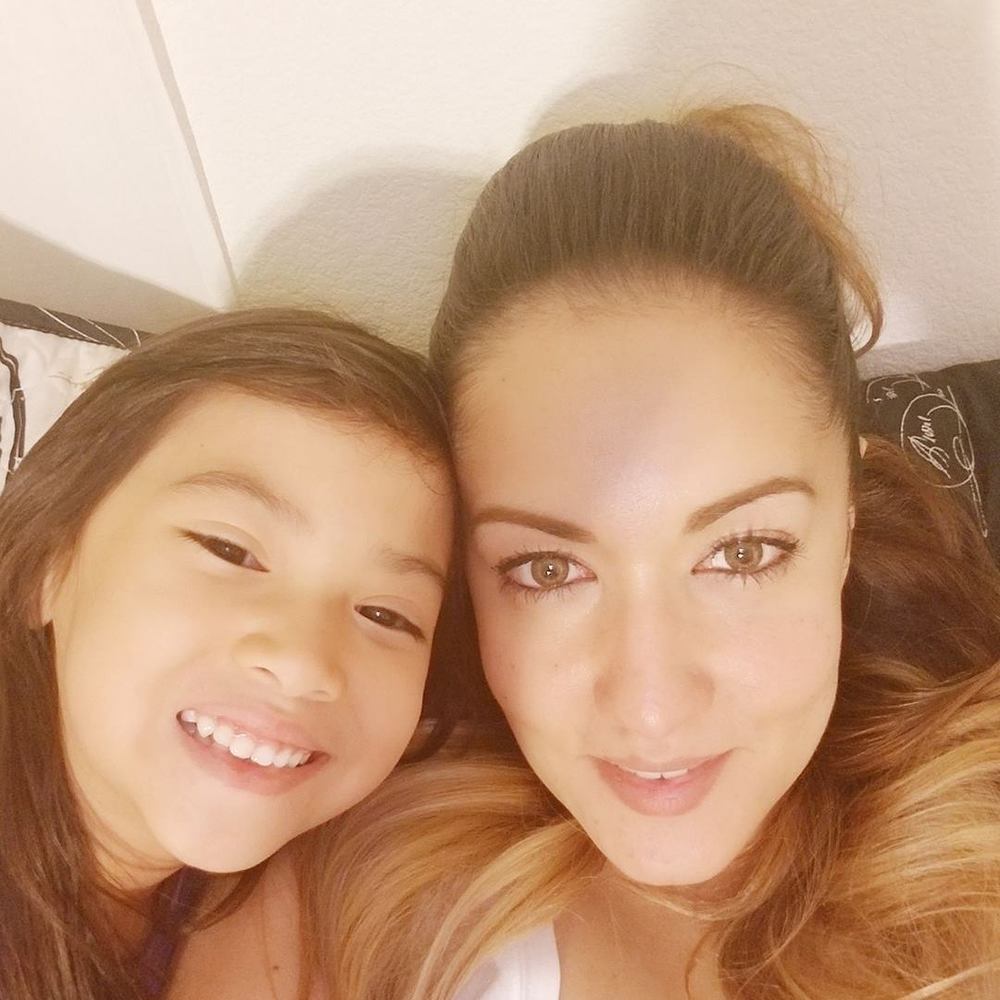 Meet your Posher, Cynthia