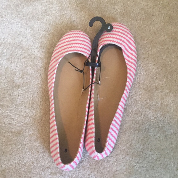 Pink and white Flats - Picture 1 of 3