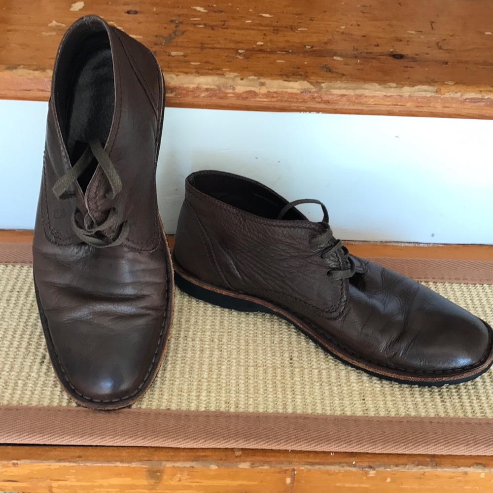 Men's brown leather John Varvatos chukka boots.