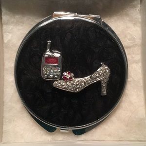 NEW Jeweled Compact Mirror 💄👠