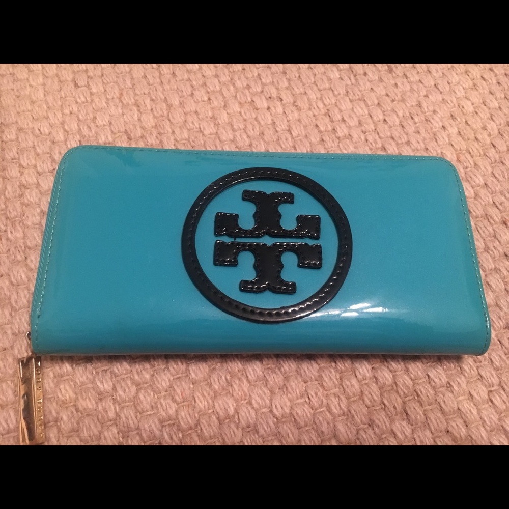 Tory Burch wallet