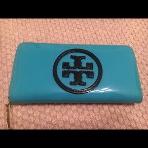 Tory Burch wallet