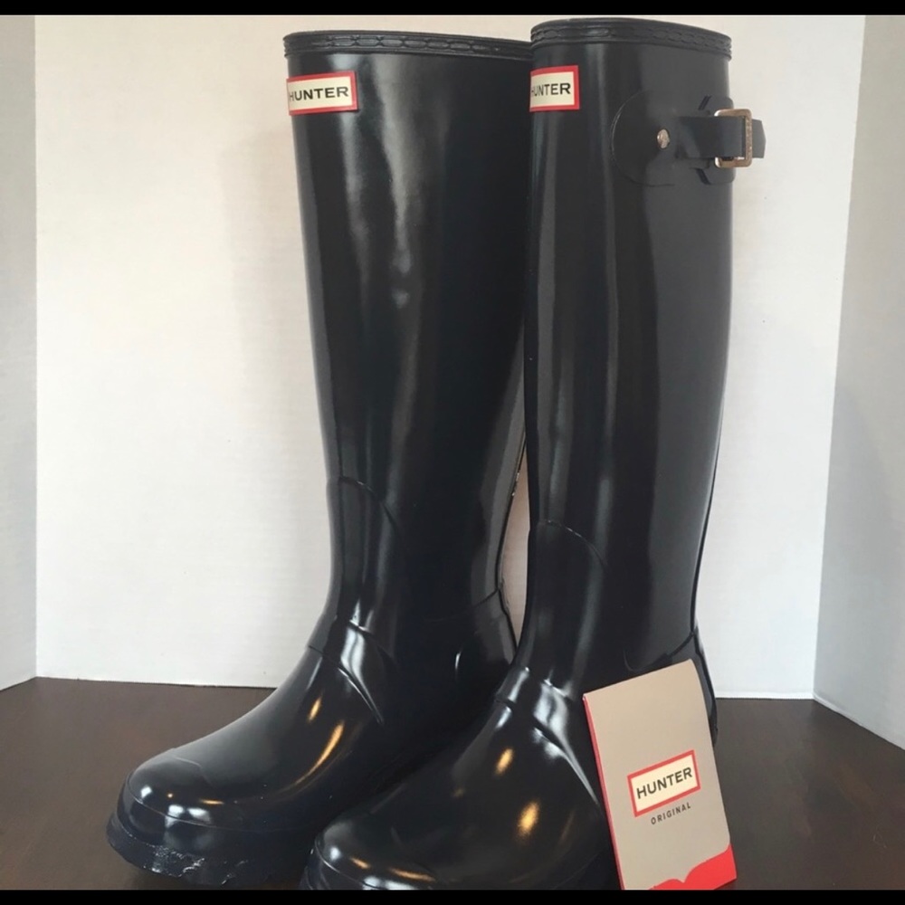 New hunter boots, Navy size 6