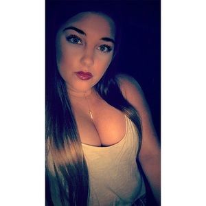 Meet your Posher, Marissa