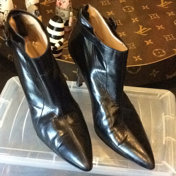 Manolo Blahnik booties - Picture 1 of 5
