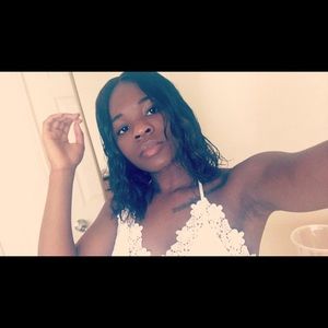 Meet your Posher, Quierra