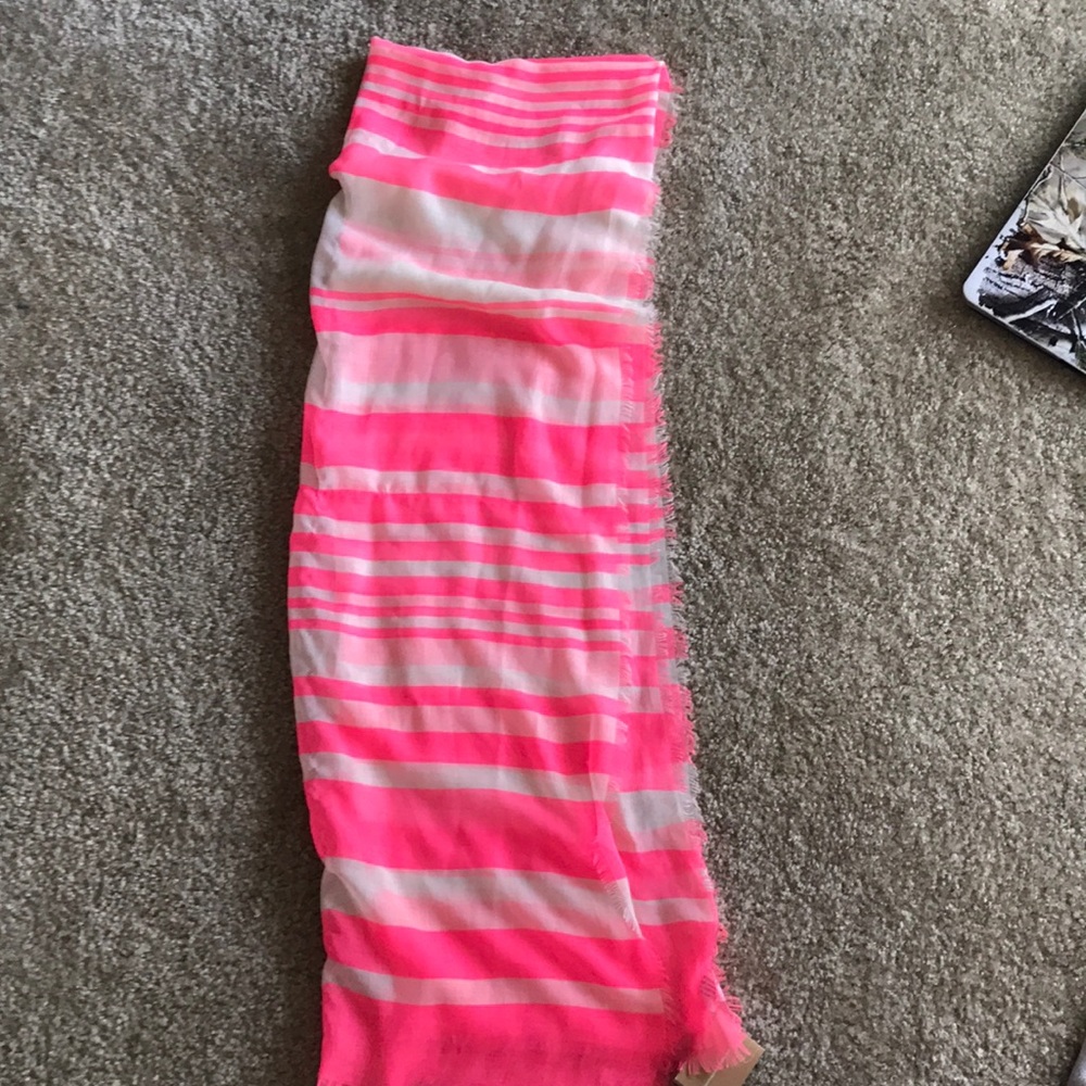 NWT Pink scarf by Francesca's collections