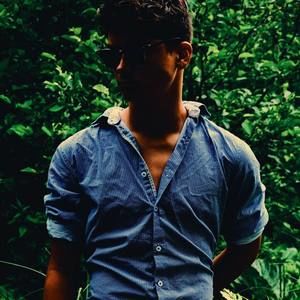 Meet your Posher, Zachary