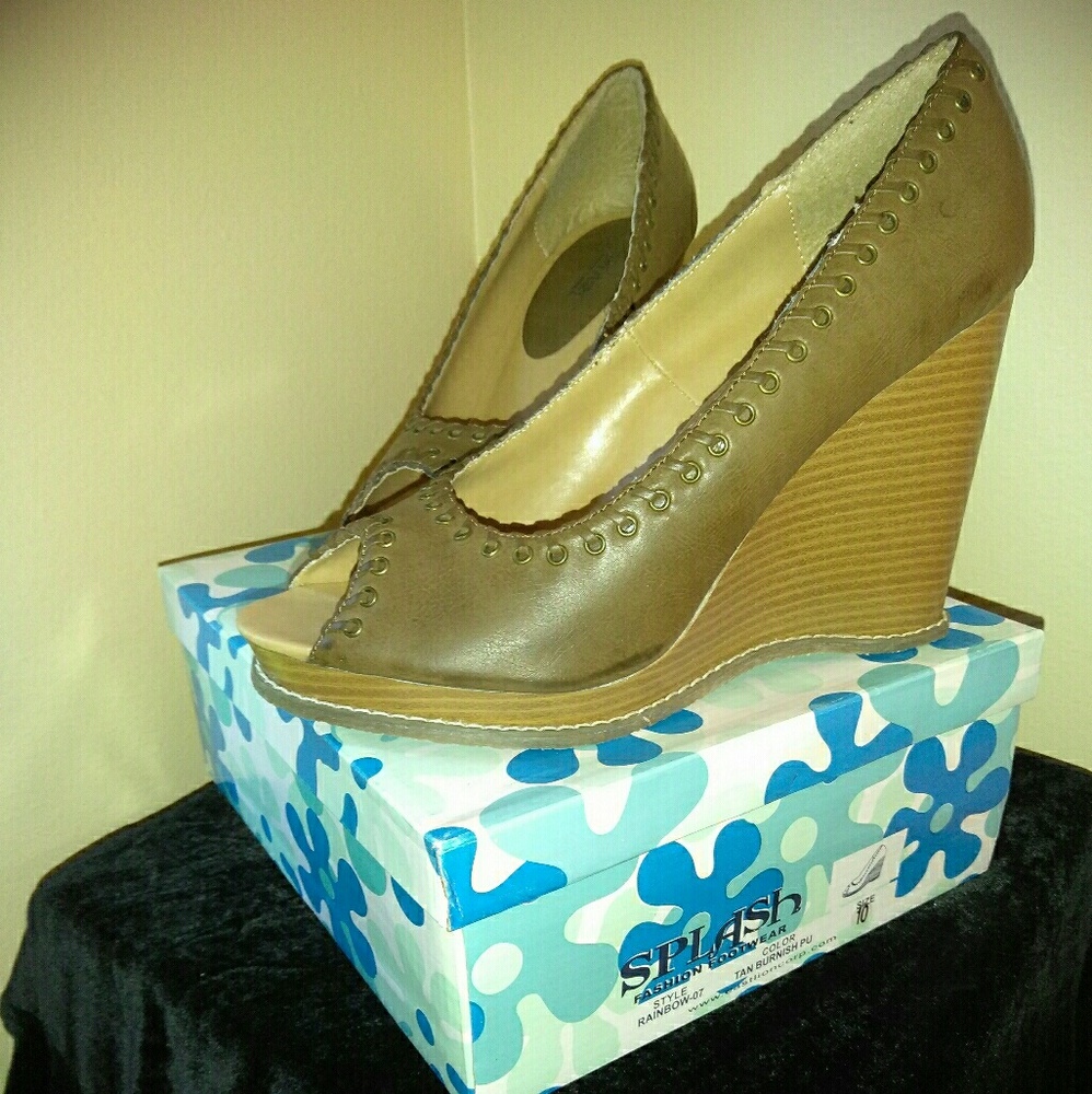 High Heel Wedge by: Splash