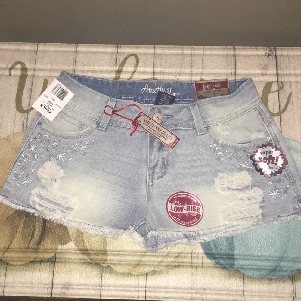 Low-rise Jean Shorts Distressed