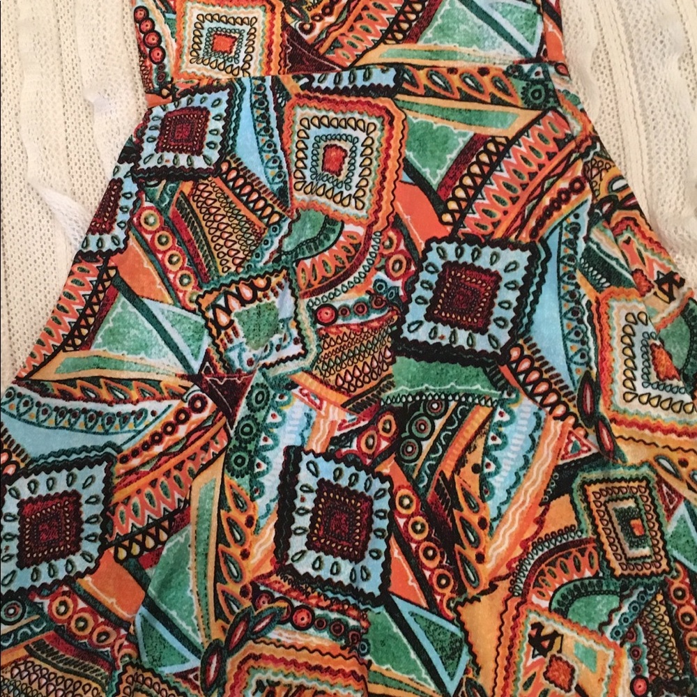 EUC LuLaRoe Azure. XS. Silky