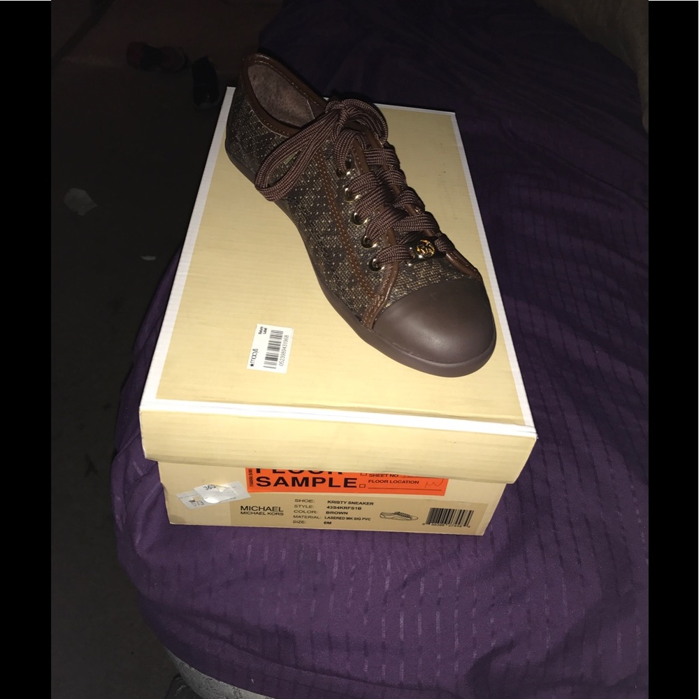 Micheal Kors Sneakers