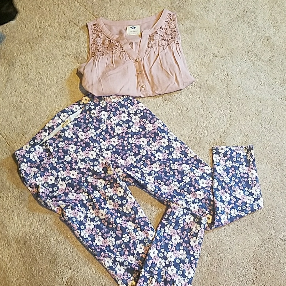 Floral capris with lace tank
