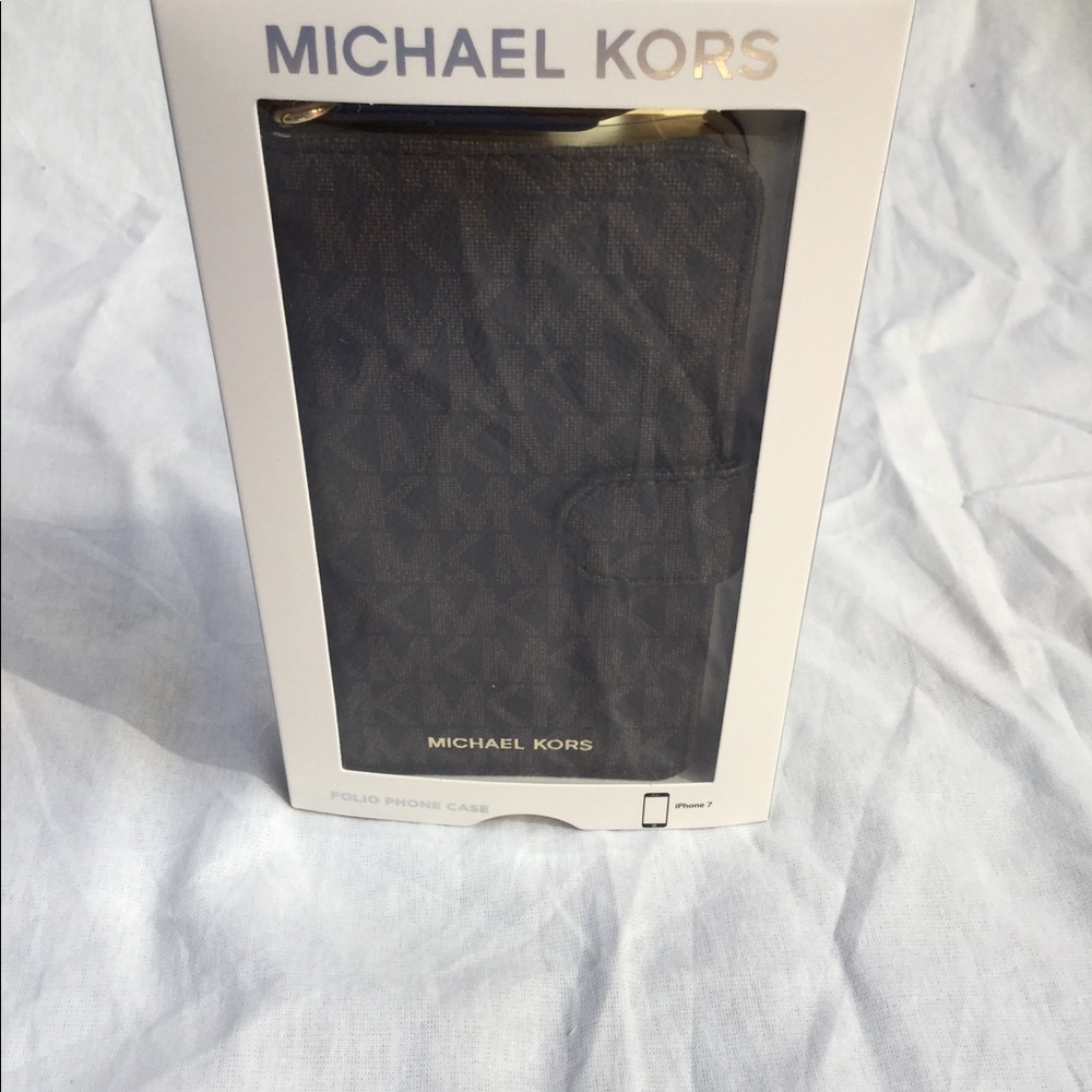 ✨Last one! MK iPhone 7/8 Folio Leather Case - Picture 4 of 8