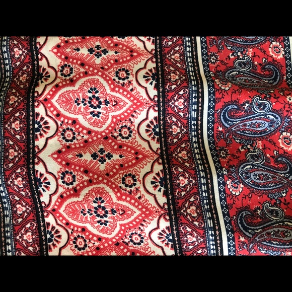 Lila Rose pleated crossover blouse - Picture 3 of 6